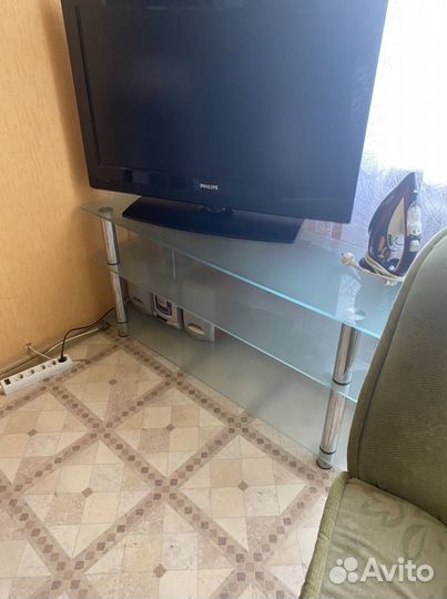 Стеклянная тумба