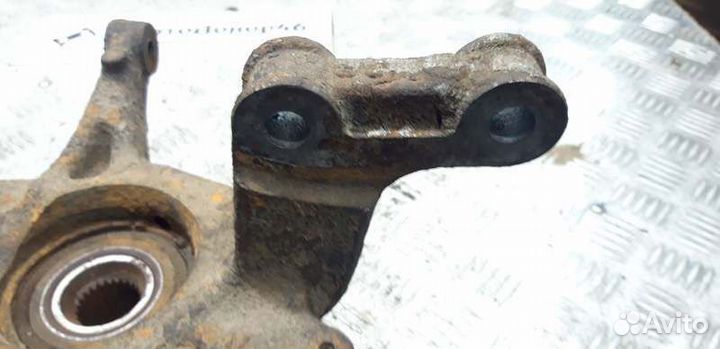 Кулак поворотный передний левый Renault Megane 3