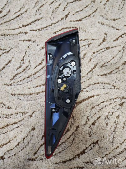 Фонарь правый mazda 3 bm