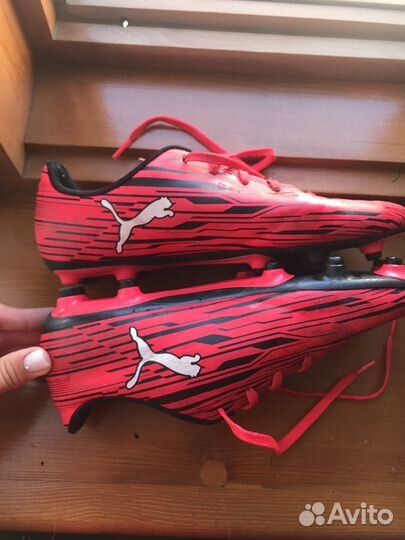 Футбольные бутсы puma