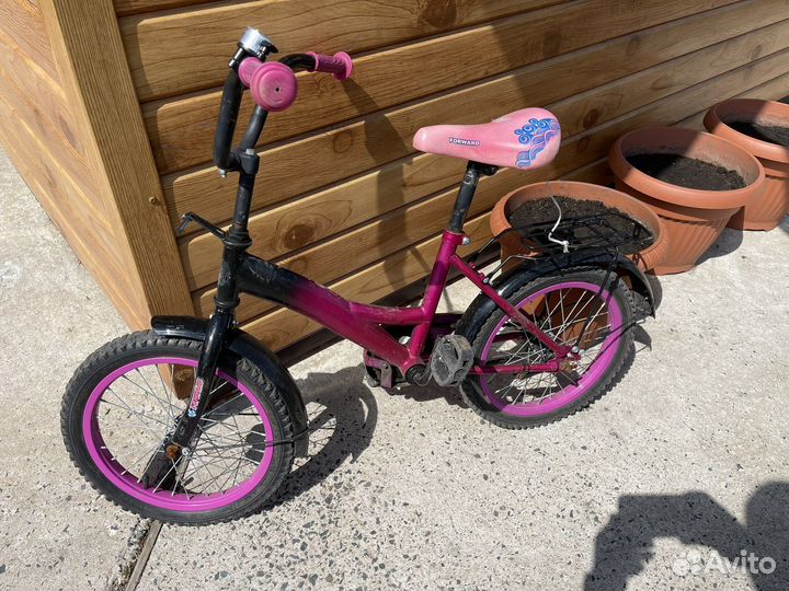 Детский велосипед в рабочем состоянии