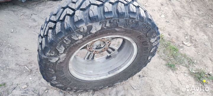 Kumho Road Venture MT 834 265/70 R17