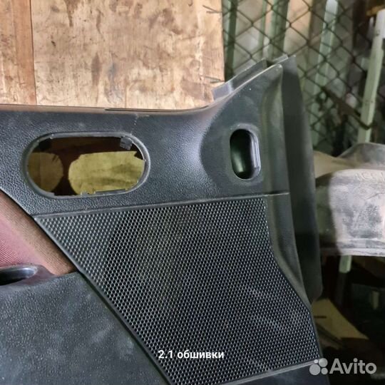 Обшивка двери передняя левая ford fiesta mk5