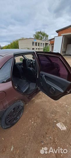 LADA Granta 1.6 МТ, 2012, битый, 82 500 км