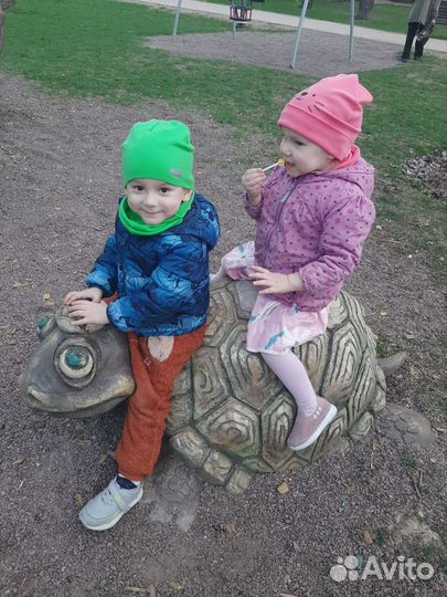 Шапка и студ салатовые