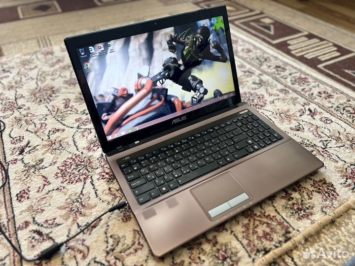 Мощный Ноутбук Asus core i3/для учебы и работы