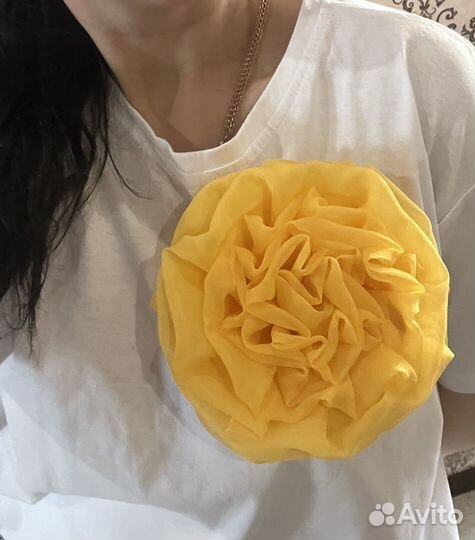 Брошь-цветок