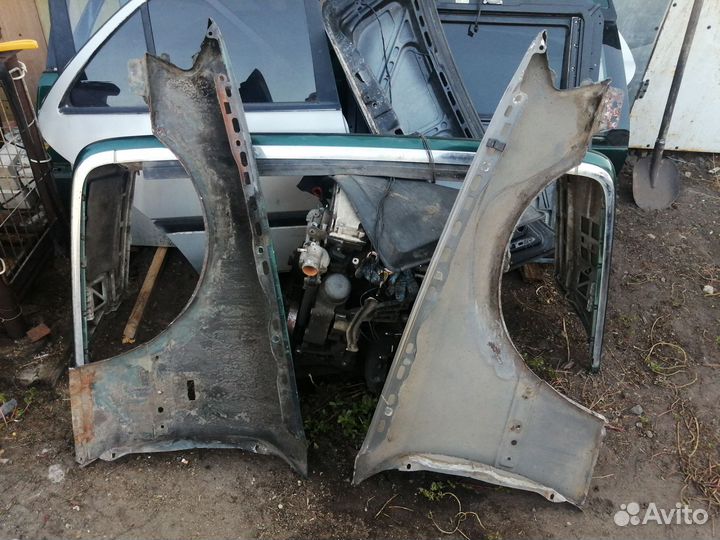 Передние крылья мерседес w202