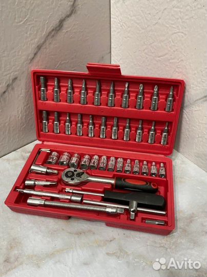 Набор инструментов от 40 до 151 предмет