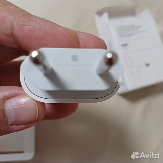 Блок зарядки iPhone быстрая зарядка 20w универ