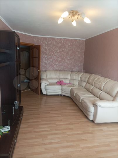 2-к. квартира, 61 м², 2/10 эт.