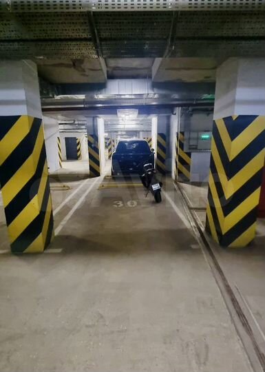 Машиноместо, 15 м²