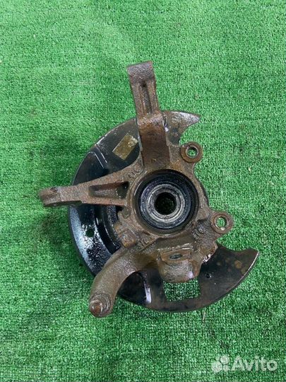 Кулак поворотный передний левый Nissan Cefiro 2 (A