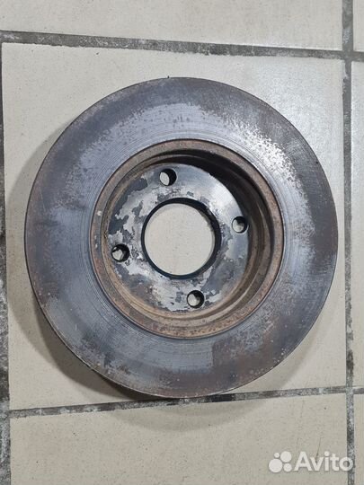 Передний тормозной диск Ford Focus 1 седан