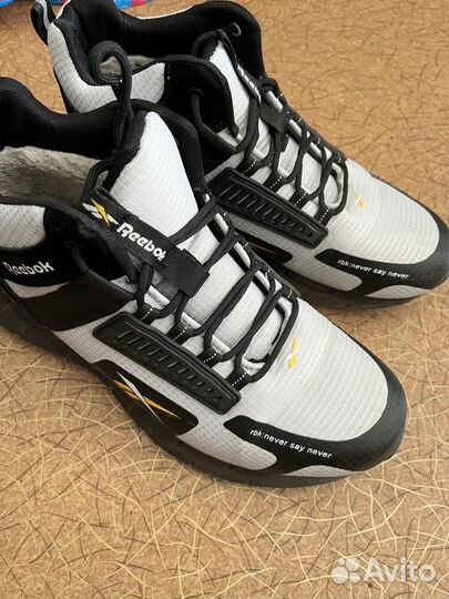 Кроссовки мужские 44 размер бу