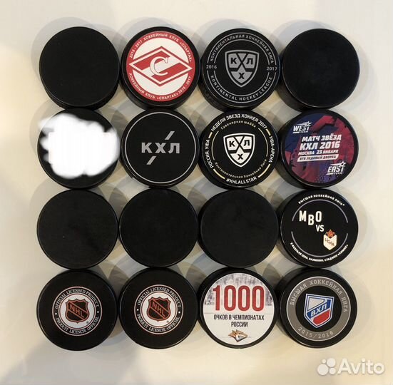 Футбол, хоккей: значки, свитеры, шайбы и прочее