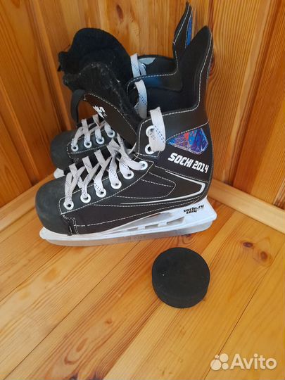 Коньки хоккейные, 35 размер