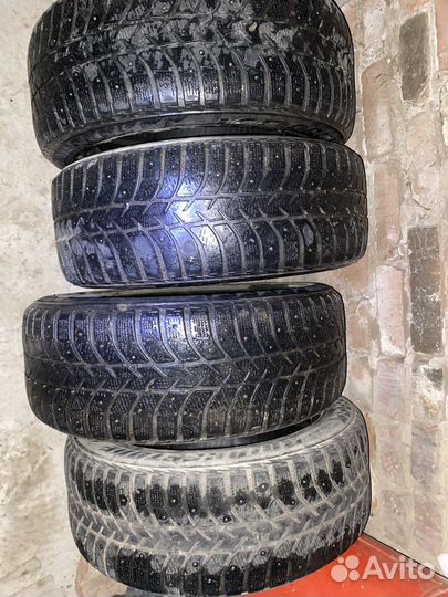Bridgestone Ice Cruiser 5000 205/55 R16