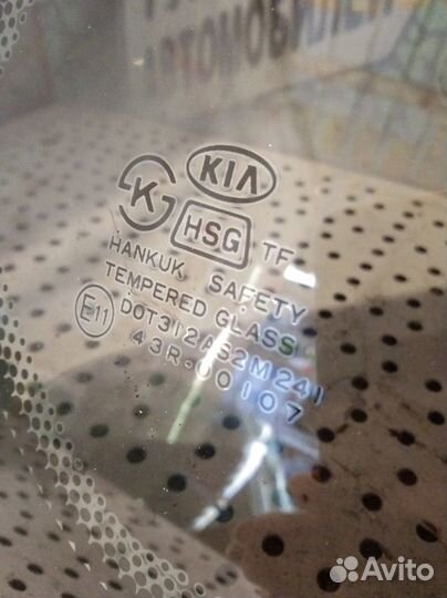Стекло глухое заднее правое Kia Sportage 1 2.0 16v