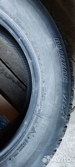 Bridgestone Blizzak VRX 225/60 R17 99S