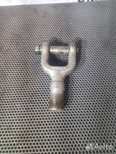 Крюк буксировочный MAN TGX 2008