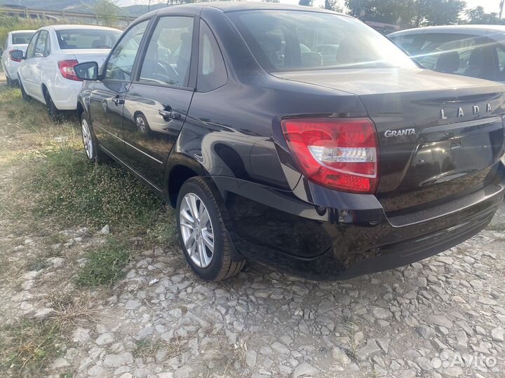 LADA Granta 1.6 МТ, 2024, 5 км