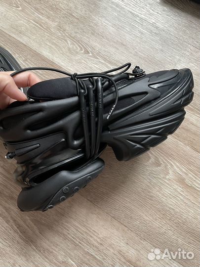 Кроссовки женские balmain