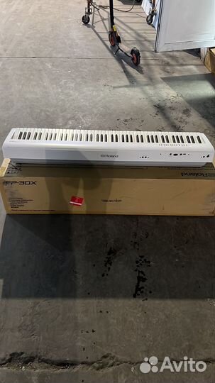 Цифровое пианино Roland FP-30X EU (белое) FP30X