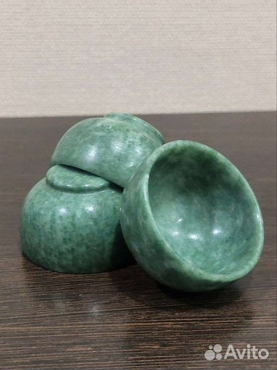 Пиалы / рюмки /чаши из нефрита