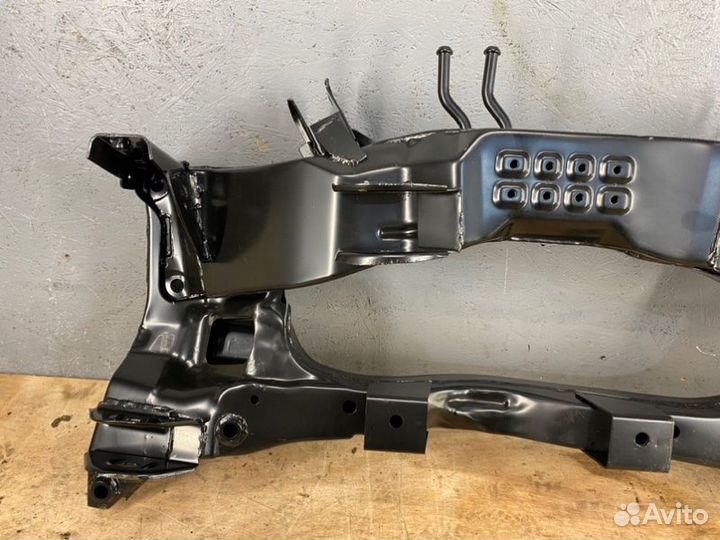 Балка задняя Mitsubishi Outlander 1 подрамник