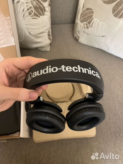 Наушники Audio-Technica ATH-M50x