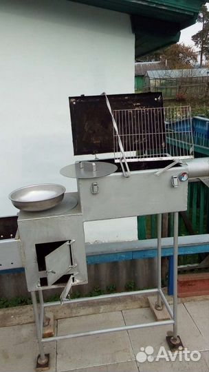 Мангал с крышей