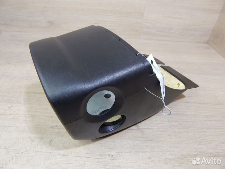 Кожух рулевой колонки Vw Touran 1