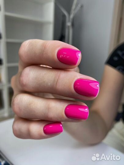 Мастер маникюра и педикюра