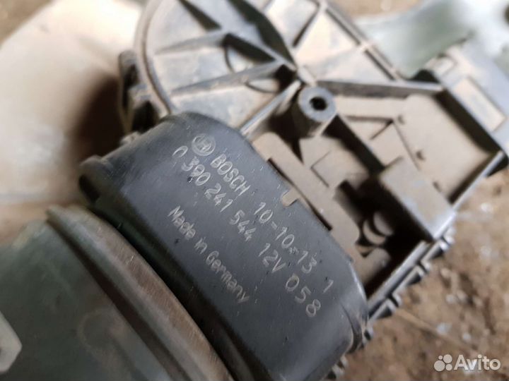 Трапеция дворников Дастер Сандеро Ларгус Логан