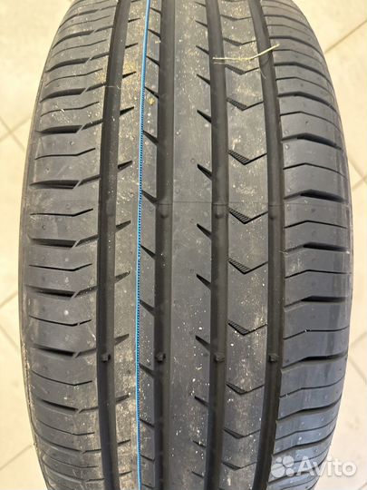 Continental ContiPremiumContact 5 215/55 R17 94V