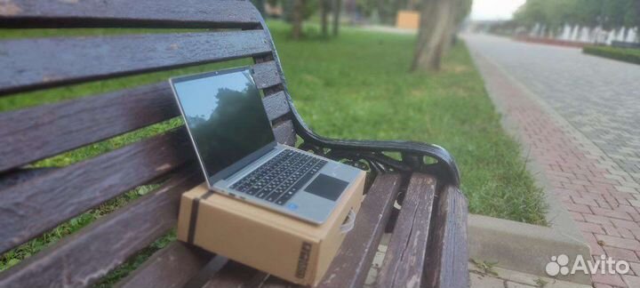 Ноутбук новый