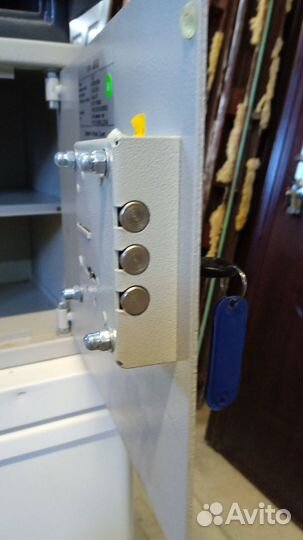 Домашний сейф aiko новый