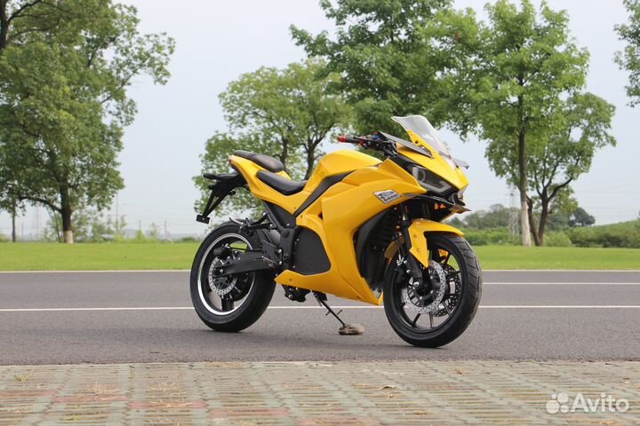 Электромотоцикл Yamaha R3