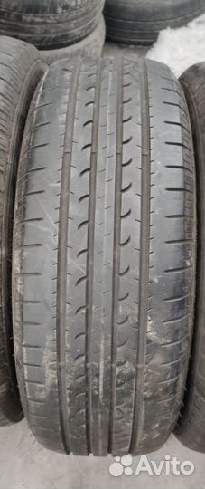 Goodyear EfficientGrip SUV 215/60 R17