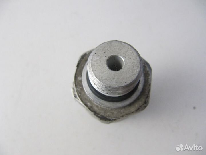 Датчик давления воздуха Mercedes Benz Actros MP3