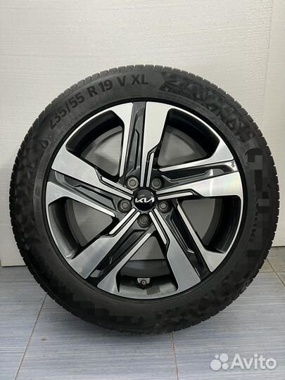 Новые.Оригинал.Kia Sorento,Carnival235/55r19