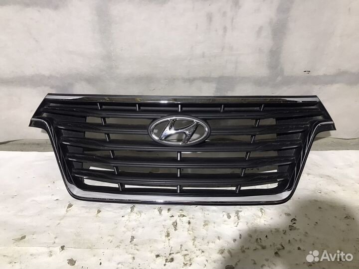 Решетка радиатора Hyundai H1/Grand Starex рест 2