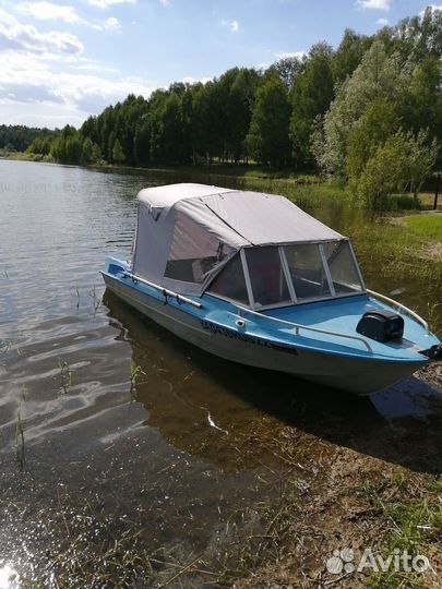 Моторное судно крым