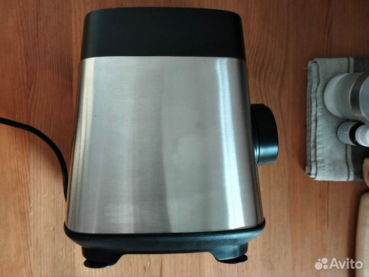 Стационарный блендер Philips HR3571