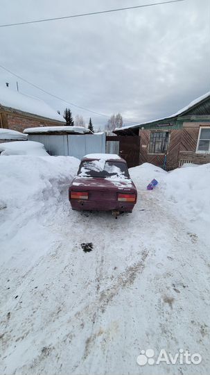 ВАЗ 2107 1.6 МТ, 2005, битый, 999 999 км