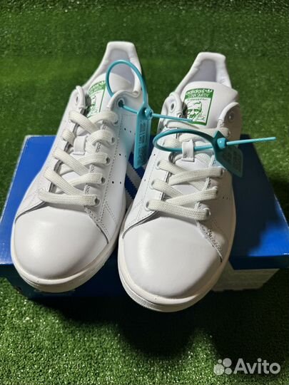 Женские кроссовки Adidas originals StanSmith