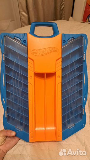 Портативный кейс-автотрек Hot Wheels