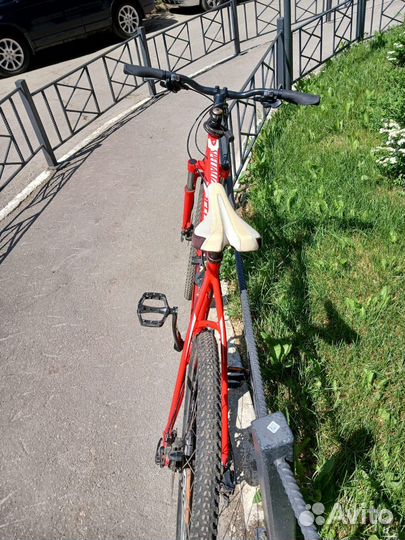 Горный велосипед Specialized Hardrock Disc