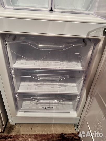 Холодильник Indesit ITS 5200 W
